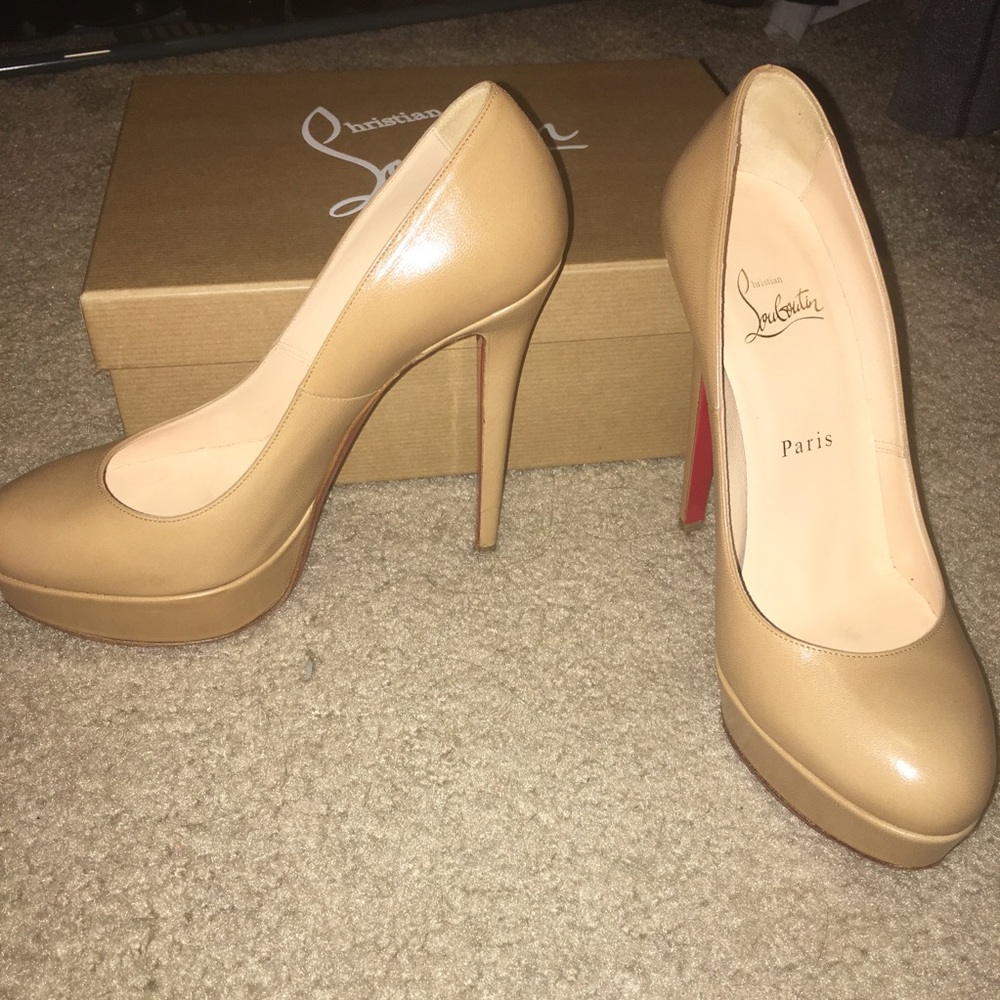 ❗️SOLD❗️Authentic Christian Louboutin 140 Calf - 8